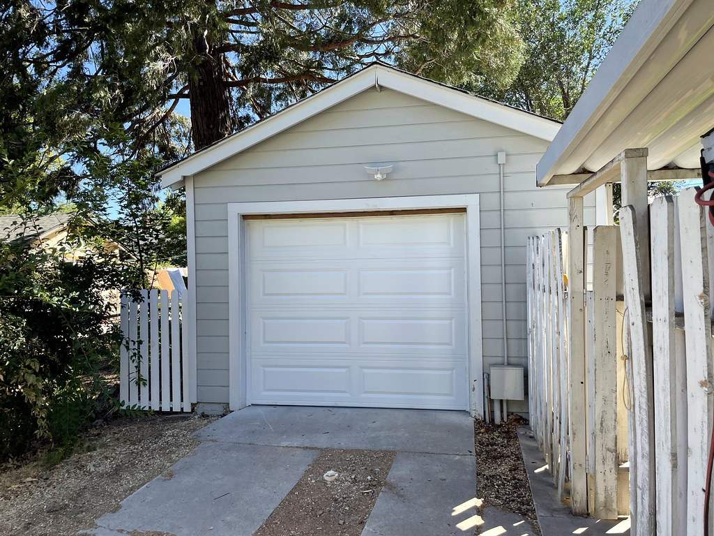 New residential automatic garage door installed on a Jacksonville, Florida home